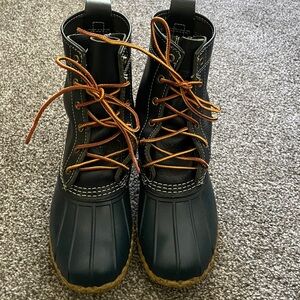 EUC L.L. Bean boots navy 8” size CM women’s size 7 unlined rare color